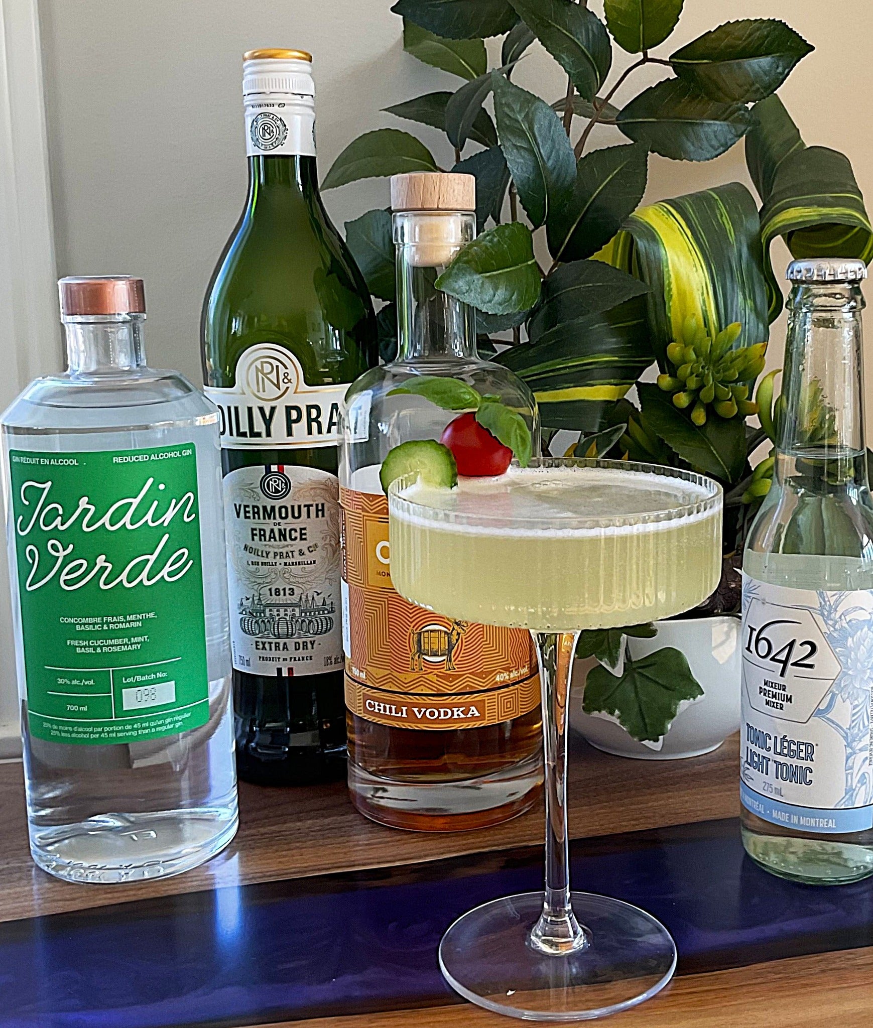 Flamme du Jardin – 1642 Tonics and Mixers