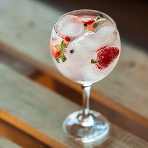 Gin Tonic Elderflower, Strawberry, Mint and Basil